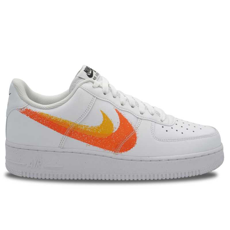 Baskets nike orange best sale